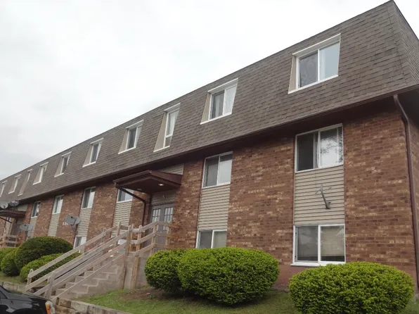 5511 34th Ave #6, Moline, IL 61265