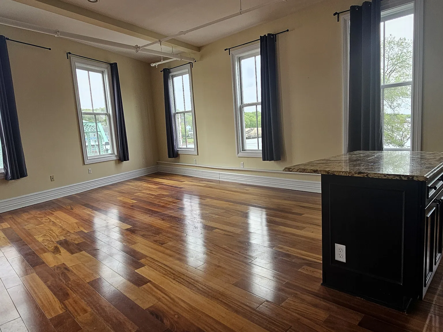 2 bed, $2,250 — Photo 4