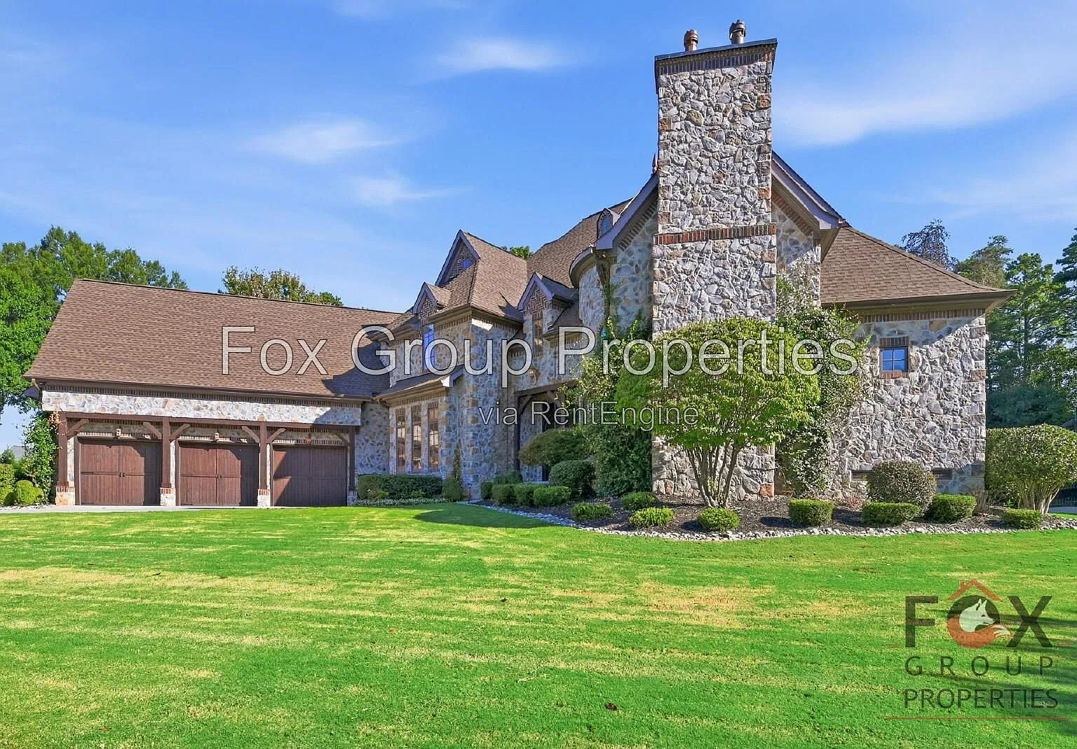 4 bed, 4.5 bath, 5906 sqft, $9,555 — Photo 1