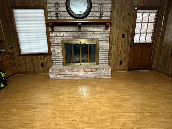 5th image of 206 Melanie Dr