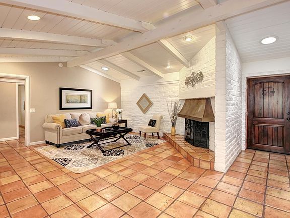 4th image of 690 Casmalia Way