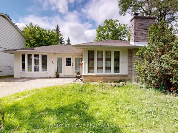 128 Woodward Ave, Markham, ON L3T 1E9