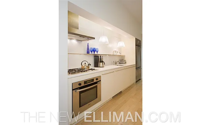 Sold by Douglas Elliman | media 26