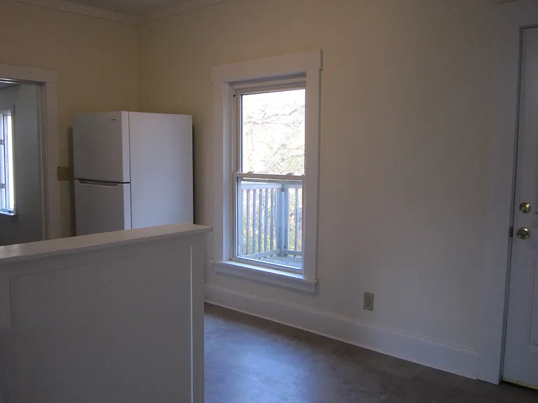 901 Western Ave #3 — Photo 9