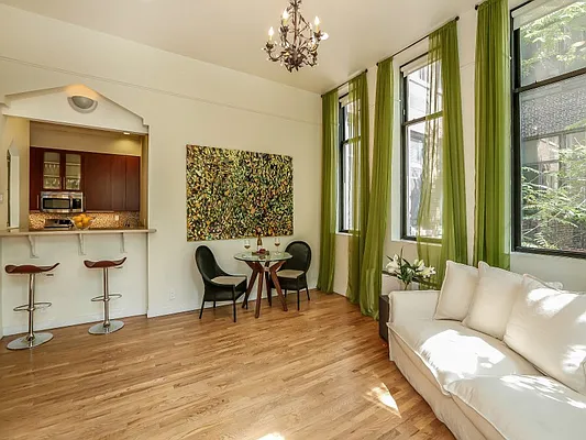 Sold by Sotheby's International Realty | media 3