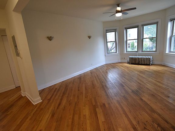 4th image of 1754 W North Shore Ave APT 3