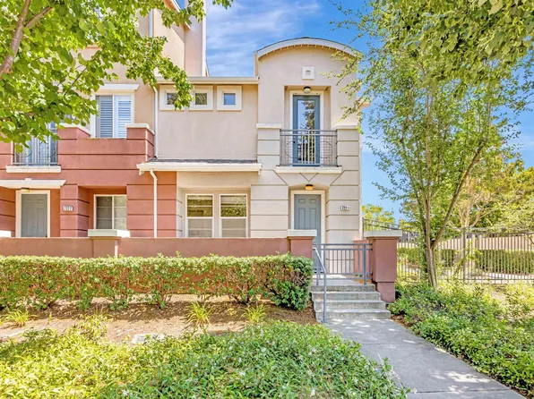 722 City Walk Pl APT 1, Hayward, CA 94541