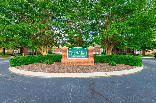 2105 Regency Ct Photo 1