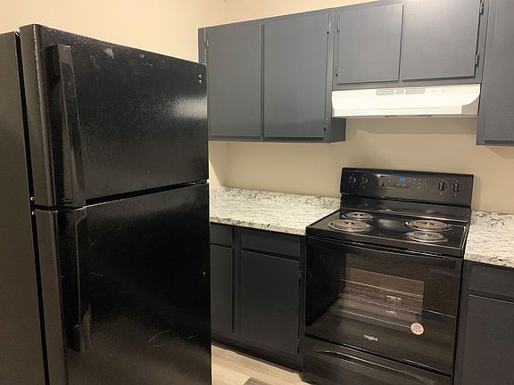 4th image of 301 W Watts St #6