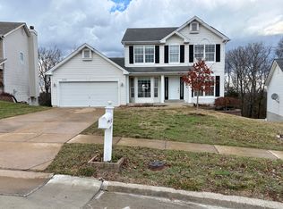 1122 Schumacher Rd, Fenton, MO 63026