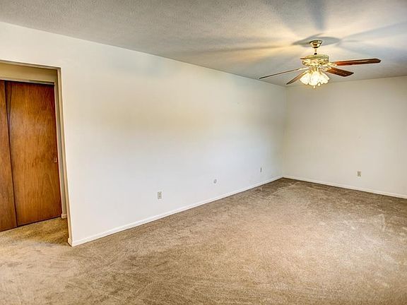 2nd image of 6431 Woodville Dr