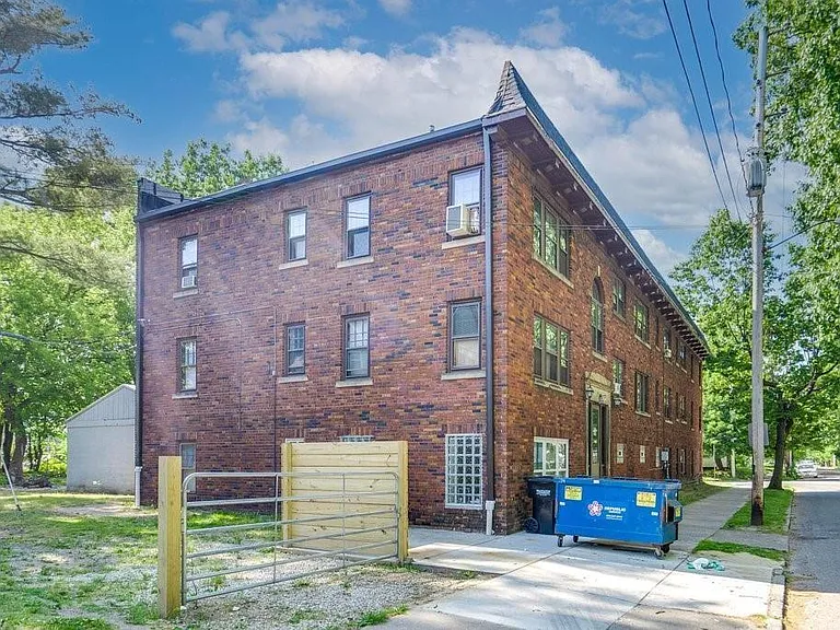79 Frances Ave #100 — Photo 3
