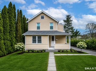 16 Raymond St, New Canaan, CT 06840