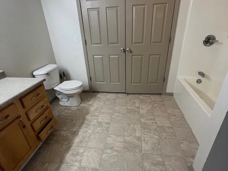 202 Crockett St — Photo 5