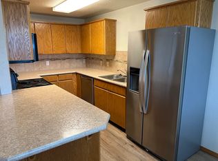 4300 Pacific Ave APT 18, Forest Grove, OR