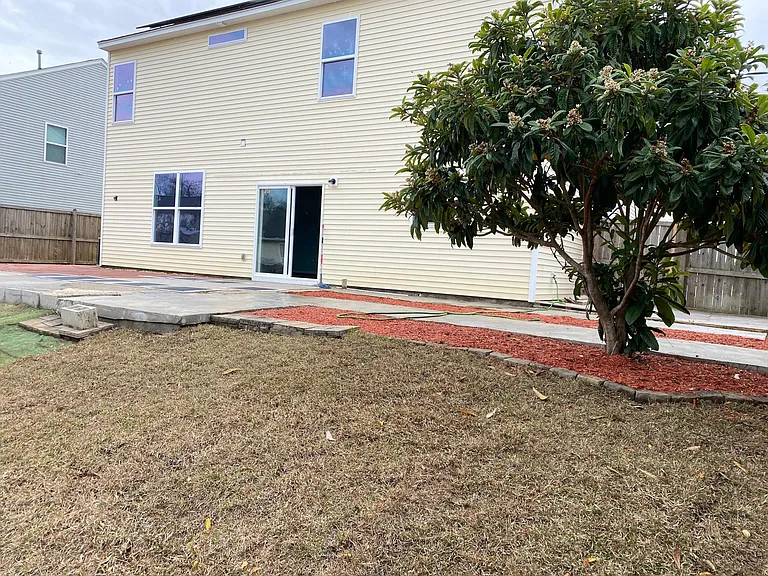 406 Gianna Ln — Photo 6