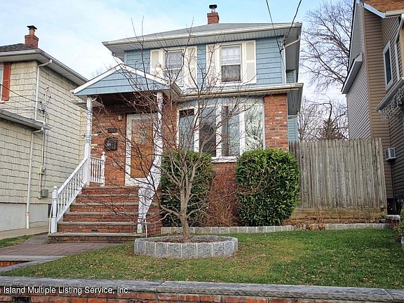 3rd image of 393 Pelton Ave