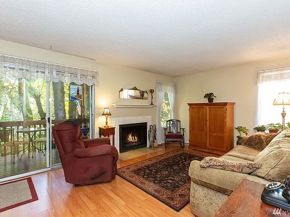 5th image of 2929 SE Mile Hill Dr #4