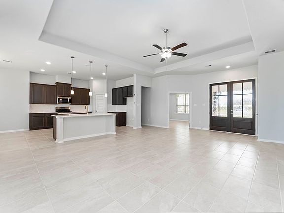9510 Tree House Court - Family Room