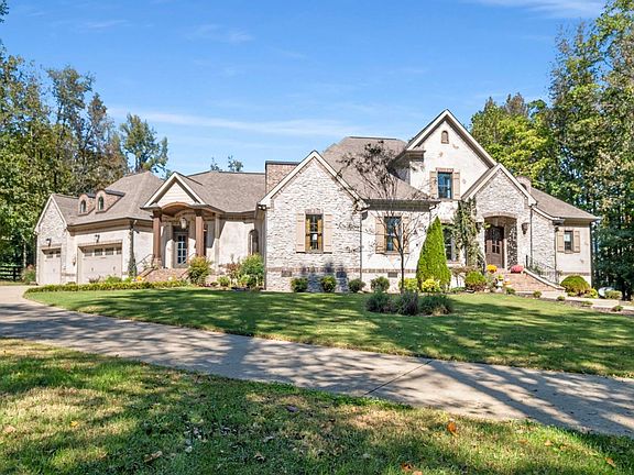 4th image of 7101 Hardwood Ln