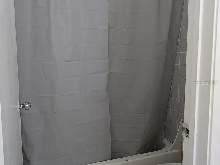 2601 SW Archer Rd #203 — Photo 6