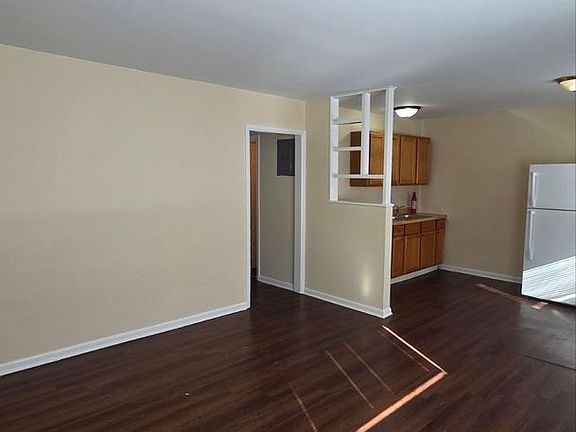 3rd image of 905 Princess Dr #3847