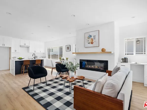 1050 W 48th St, Los Angeles, CA 90037