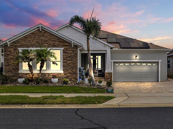 3rd image of 237 BLUE CYPRESS DRIVE