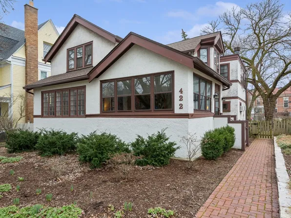 422 Greenwood St, Evanston, IL 60201