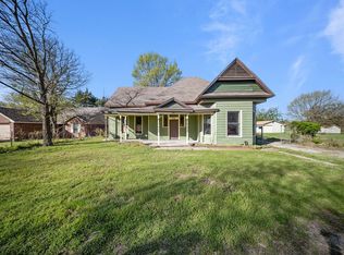 501 S Boyce Dr, Ennis, TX