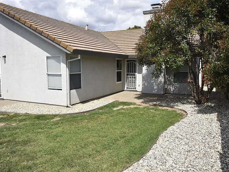 8717 Aspen Hill Ct — Photo 13