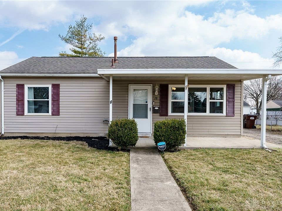 1st image of 28 Rockland Dr