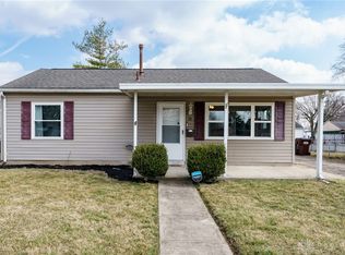 28 Rockland Dr, Fairborn, OH 45324