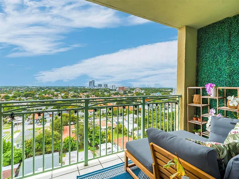 3500 Coral Way #Penthouse 111 — Photo 21