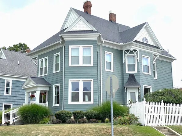 704 W Spencer Ave, Marion, IN 46952
