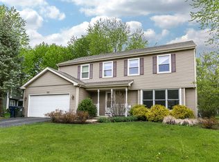 2129 Countryside Cir, Naperville, IL 60565