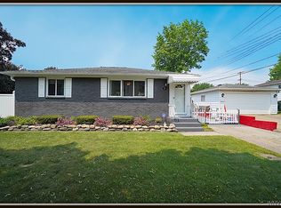 2 Antoinette Dr, Depew, NY 14043