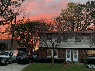 817 Teutonia Dr, Burlington, WI