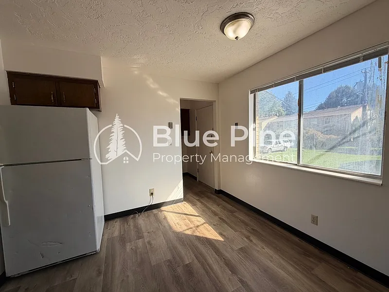 2 bed, 1.0 bath, 800 sqft, $950 — Photo 4