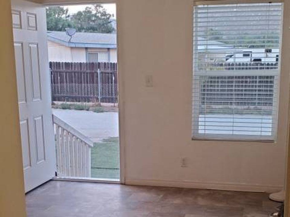 1st image of 26735 Franklin Ave