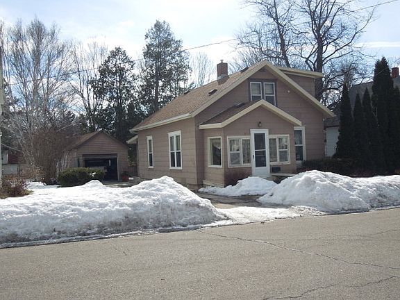 2nd image of 923 Quincy St