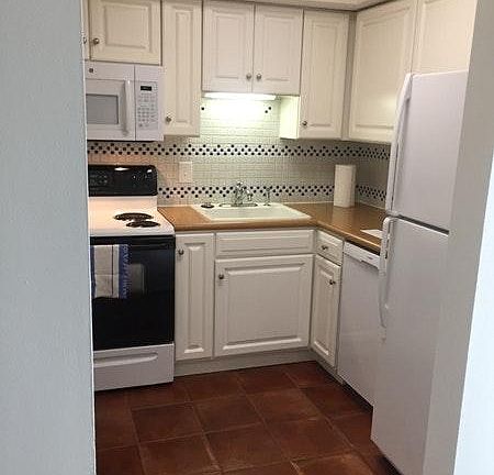 3rd image of 9145 N Swan Cir