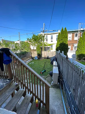 Rented by MySpaceNYC | media 6