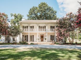 110 E Wilson Ave, Greenwood, MS 38930