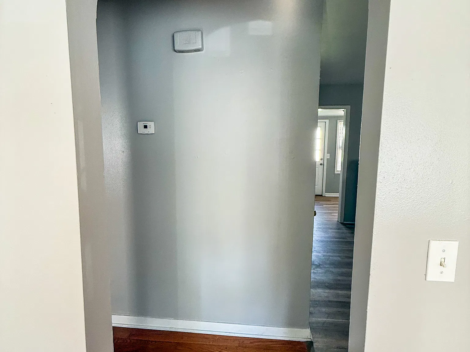 2 bed, 900 sqft, $1,050 — Photo 2