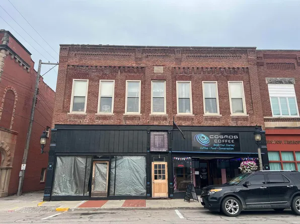23 S Center St, Flora, IN 46929