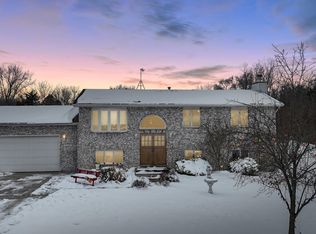 9272 Vigo St, Crown Point, IN 46307