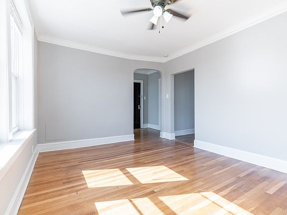 3rd image of 2414 W Fargo Ave #3