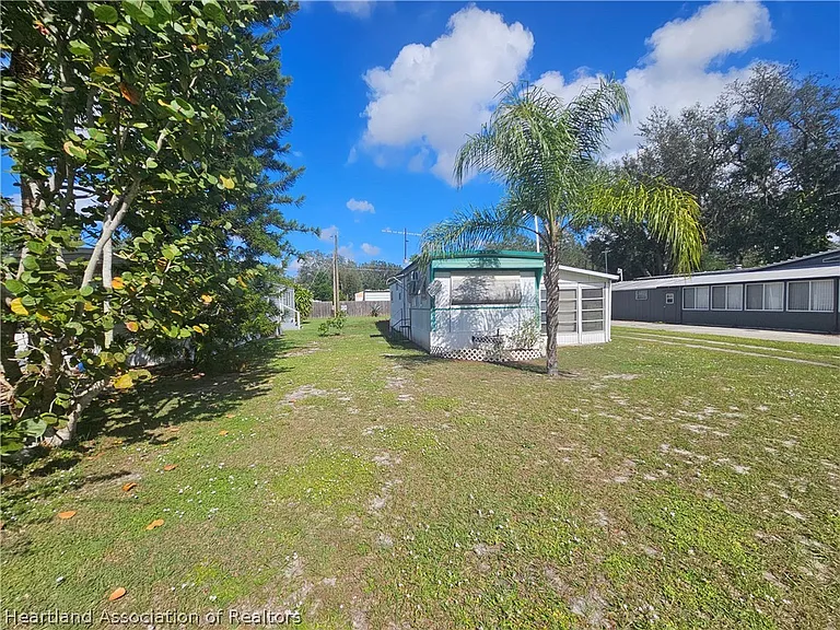 4506 Ferdinand Ave — Photo 1