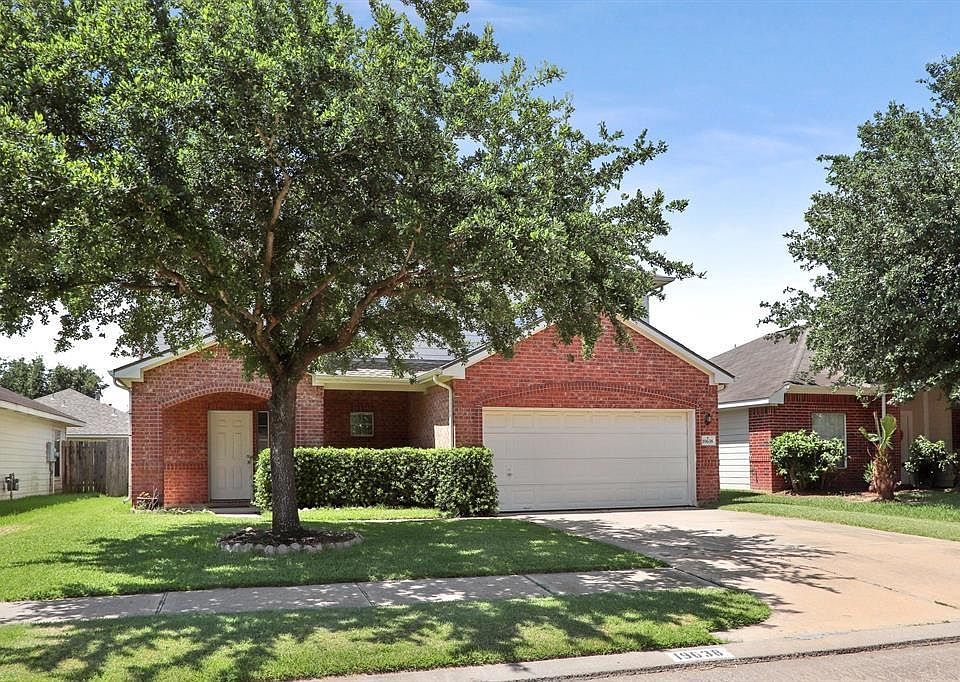 1st image of 19638 Adelaide Meadows Ct
